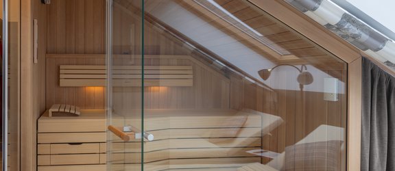 Sauna PREMIUM in der Dachschräge